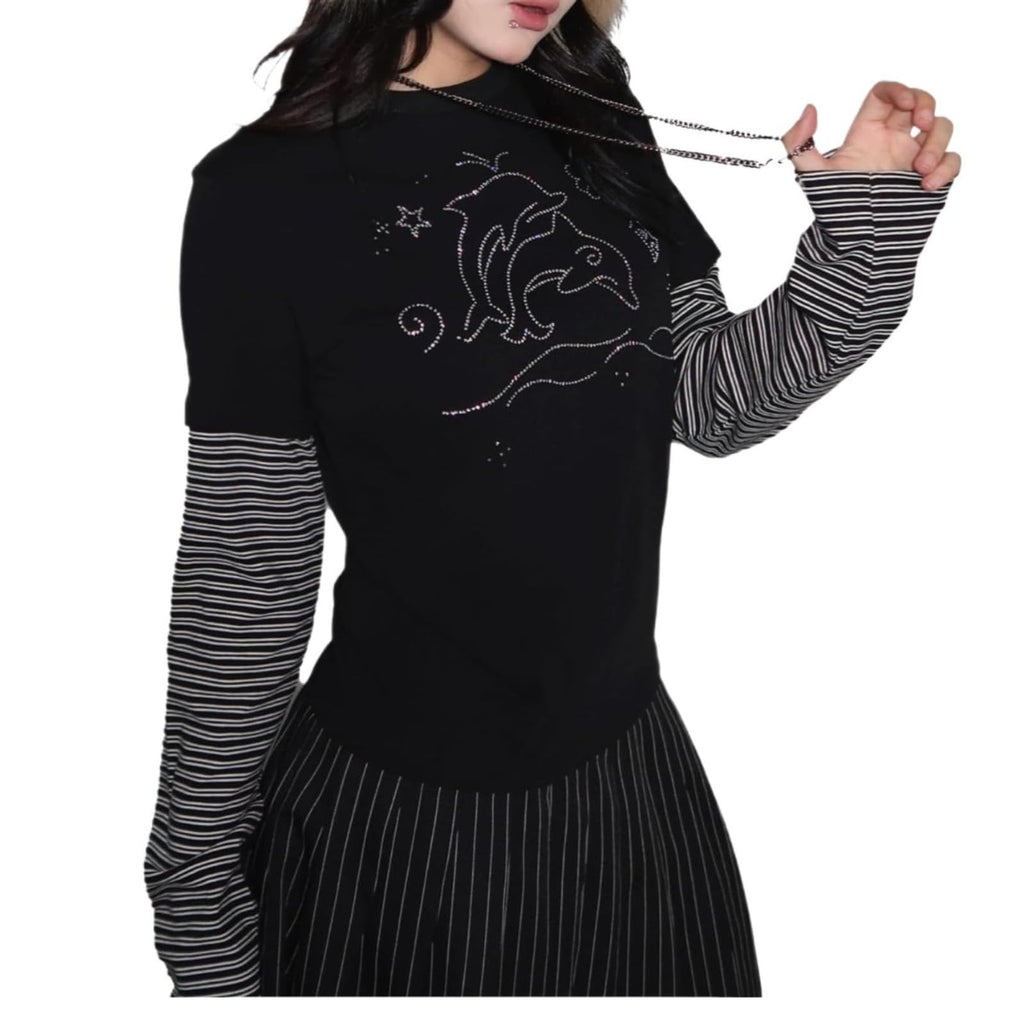 Hesaco Womens Y2k Grunge Teen Girls Tee 2000s Clothes Long Sleeve Emo Goth Top Vintage Graphic Tees